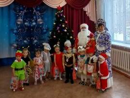 В гостях у Снегурочки. В гостях у Снегурочки.