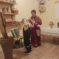 Экскурсия в мини-музей "Русская изба" Экскурсия в мини-музей "Русская изба".
